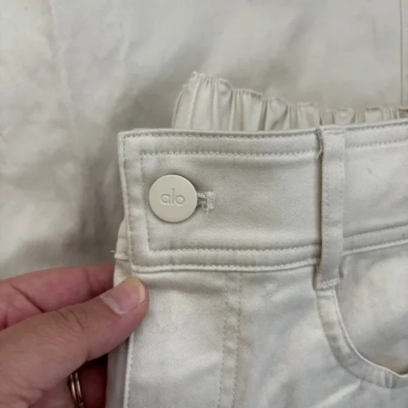 Alo Yoga Wanderlust Wide Leg Trouser in Oat Milk - Picture 8 of 8